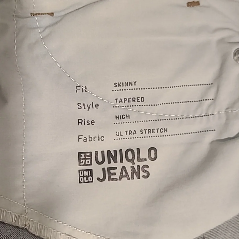 Uniqlo high rise tapered skinny jeans - 26 - Picture 5 of 9